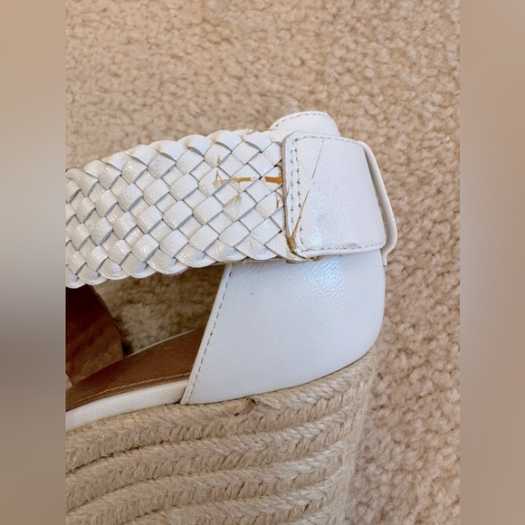 Aerosoles ‘Kathy’ Platform Wedge LEATHER Woven White Strap Wicker Heel Size 9 - Picture 7 of 14